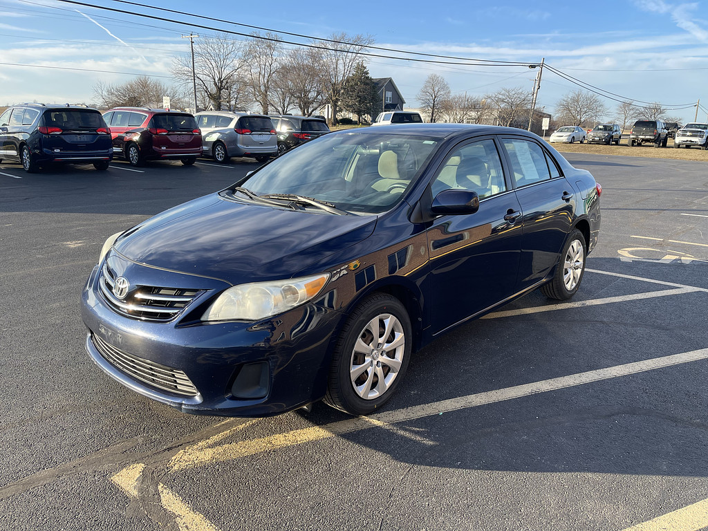 2013 Toyota Corolla BASE S LE Located at Dave's GreenLight Auto Sales light-box-slides