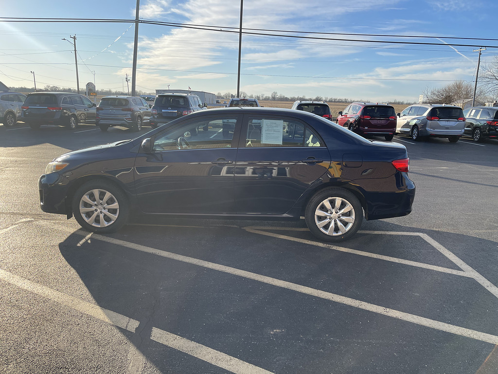 2013 Toyota Corolla BASE S LE Located at Dave's GreenLight Auto Sales light-box-slides