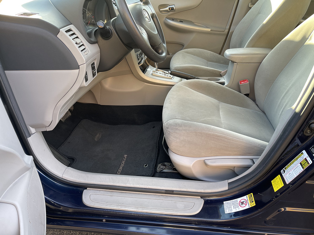 2013 Toyota Corolla BASE S LE Located at Dave's GreenLight Auto Sales light-box-slides