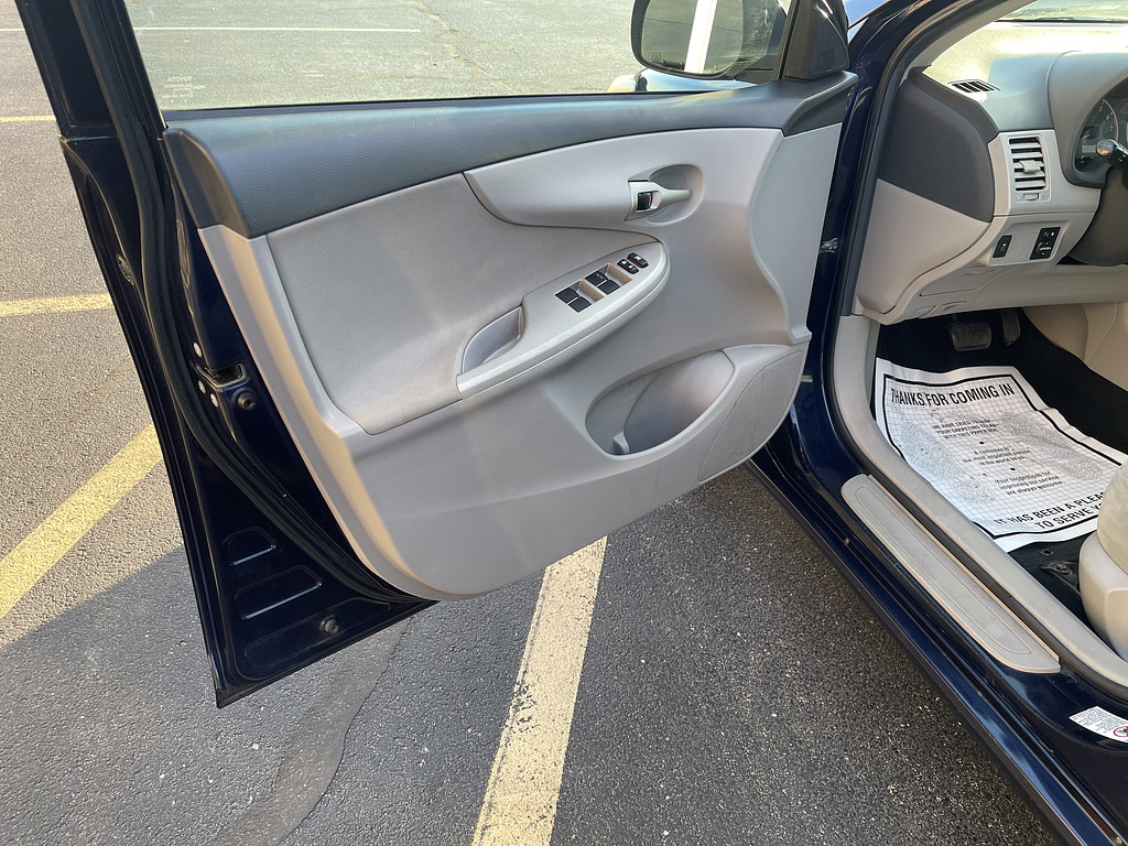 2013 Toyota Corolla BASE S LE Located at Dave's GreenLight Auto Sales light-box-slides