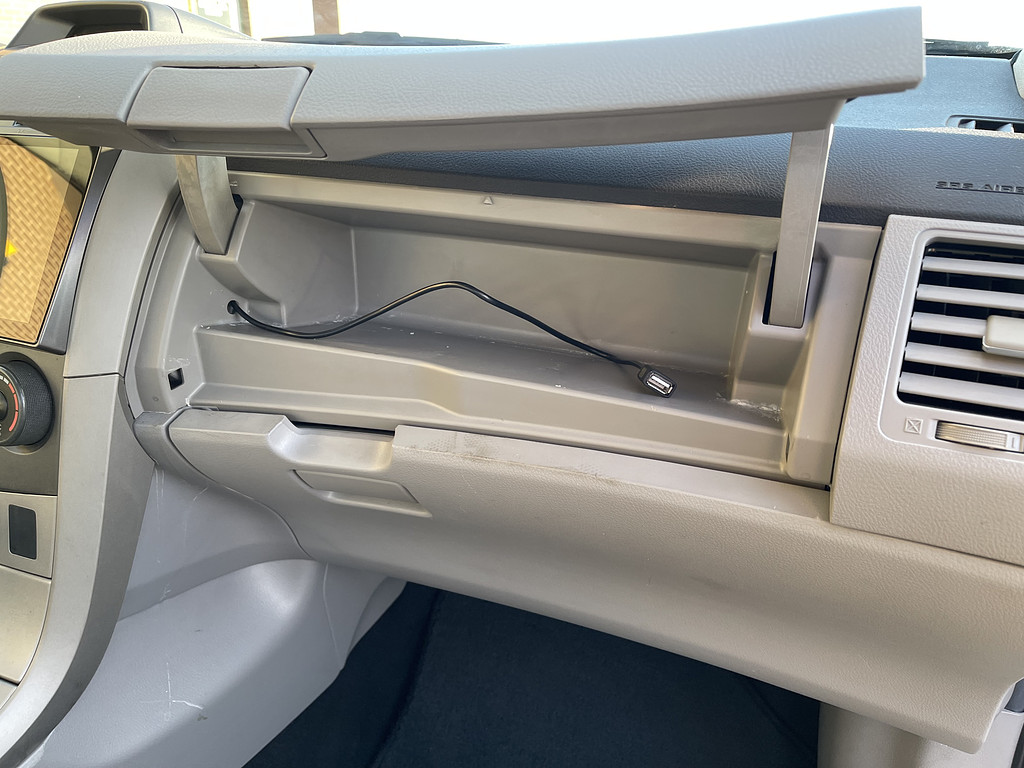 2013 Toyota Corolla BASE S LE Located at Dave's GreenLight Auto Sales slide-image