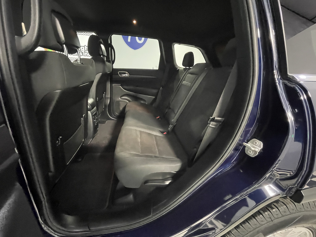 2016 Jeep GRAND CHEROKEE LARED Located at Dave's GreenLight Auto Sales light-box-slides