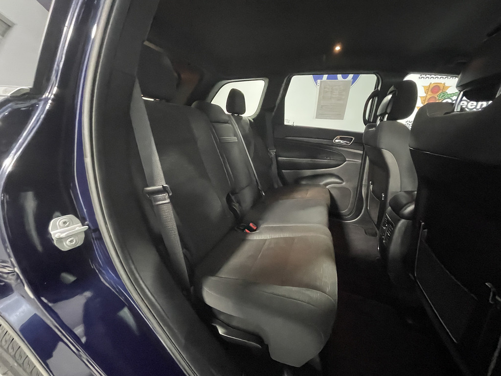 2016 Jeep GRAND CHEROKEE LARED Located at Dave's GreenLight Auto Sales light-box-slides