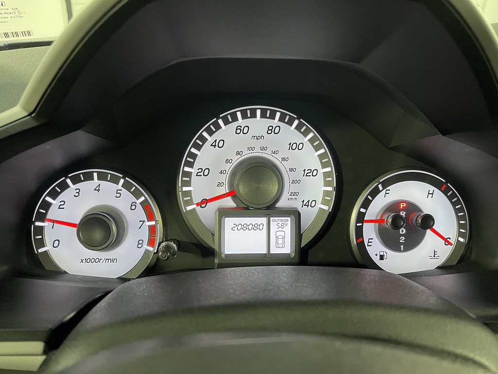 2015 Honda PILOT EXL Located at Dave's GreenLight Auto Sales slide-image