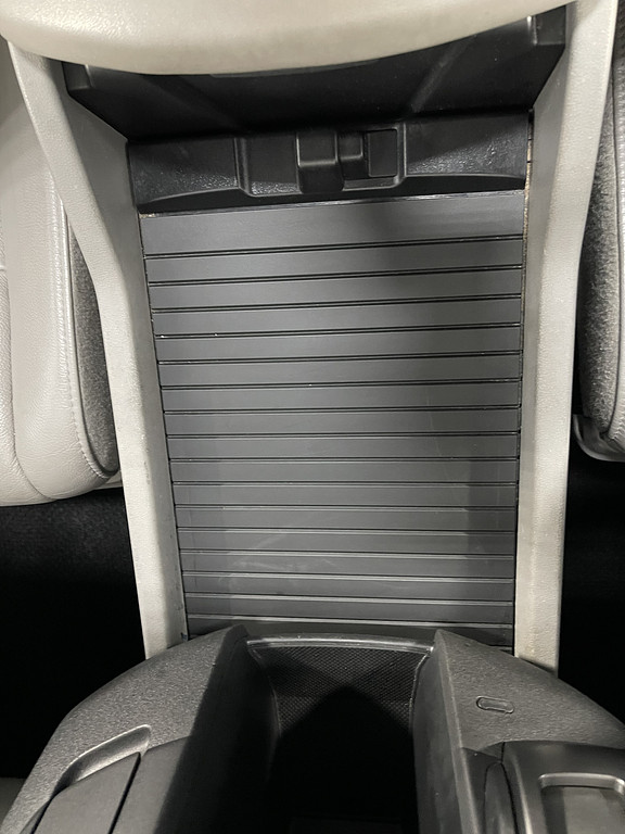 2015 Honda PILOT EXL Located at Dave's GreenLight Auto Sales slide-image