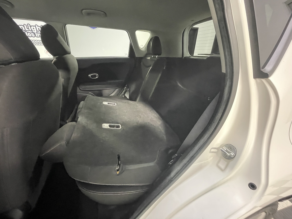 2015 Kia Soul base Located at Dave's GreenLight Auto Sales slide-image