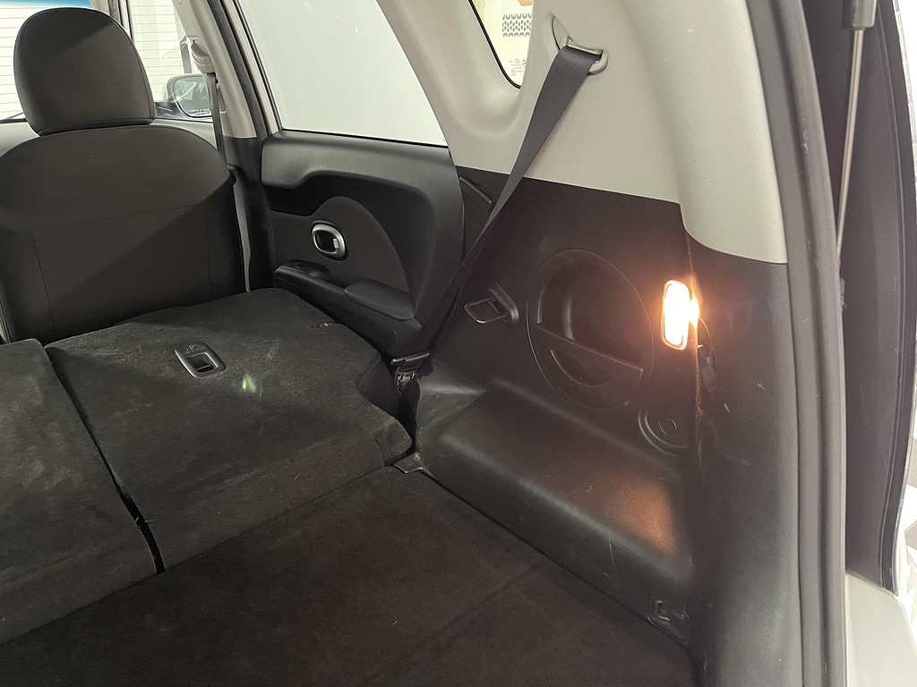 2015 Kia Soul base Located at Dave's GreenLight Auto Sales slide-image