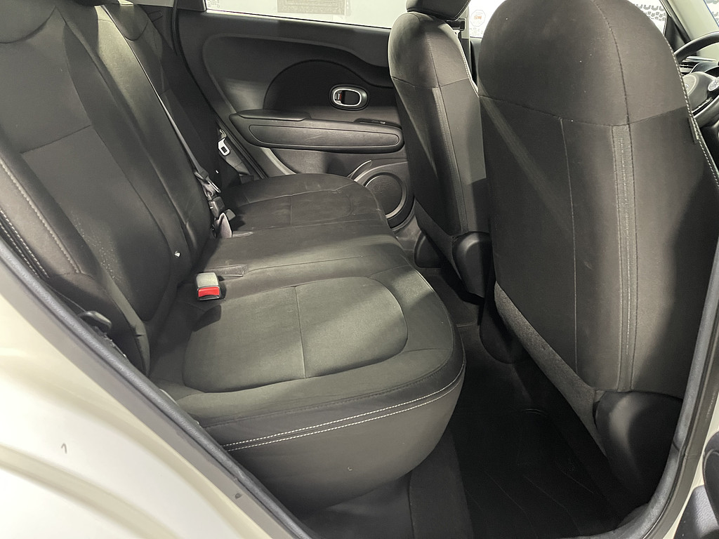 2015 Kia Soul base Located at Dave's GreenLight Auto Sales slide-image