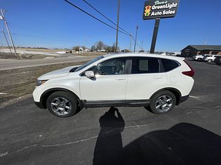 2018 Honda CR-V EX-L Located at Dave's GreenLight Auto Sales slide-image