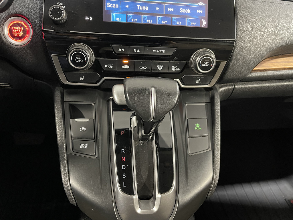 2018 Honda CR-V EX-L Located at Dave's GreenLight Auto Sales light-box-slides