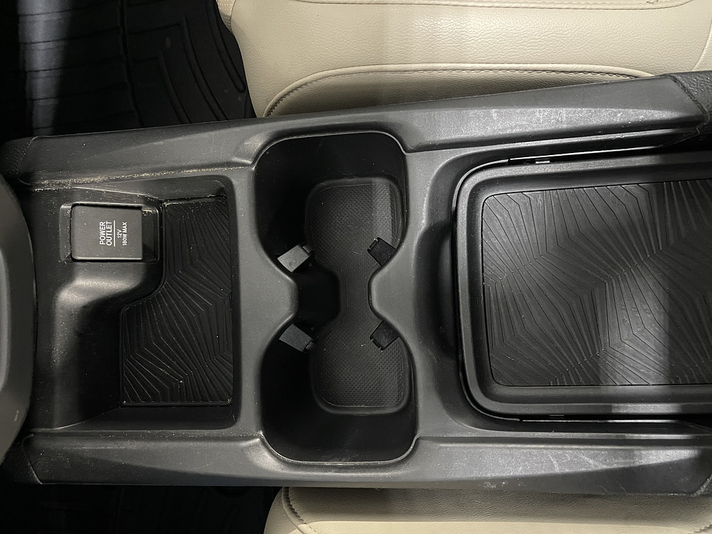 2018 Honda CR-V EX-L Located at Dave's GreenLight Auto Sales light-box-slides