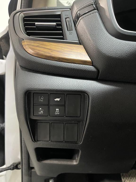 2018 Honda CR-V EX-L Located at Dave's GreenLight Auto Sales slide-image