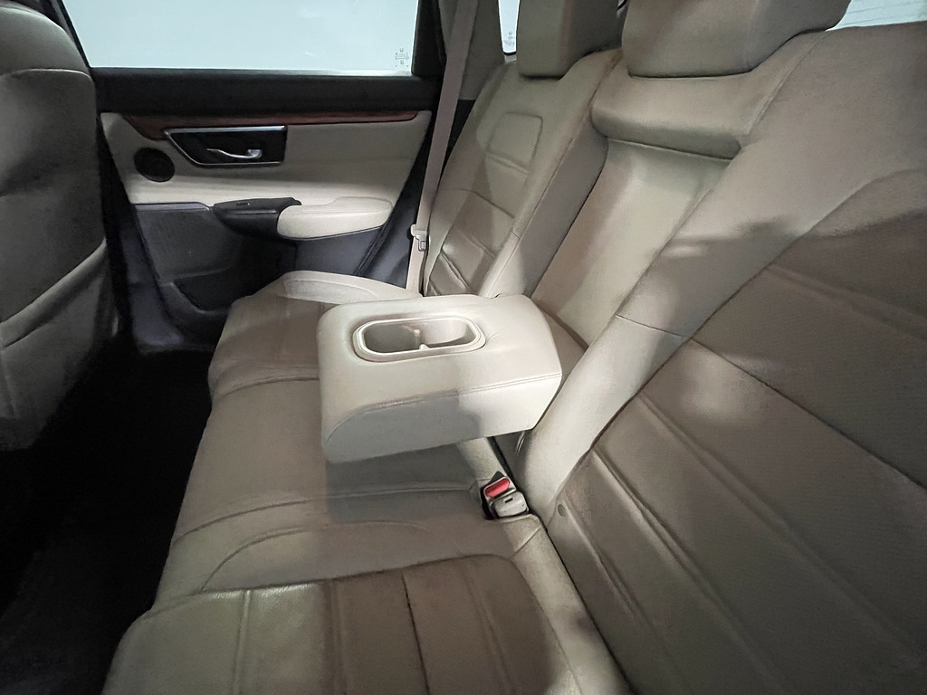 2018 Honda CR-V EX-L Located at Dave's GreenLight Auto Sales light-box-slides