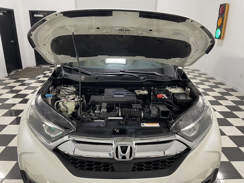 2018 Honda CR-V EX-L Located at Dave's GreenLight Auto Sales slide-image