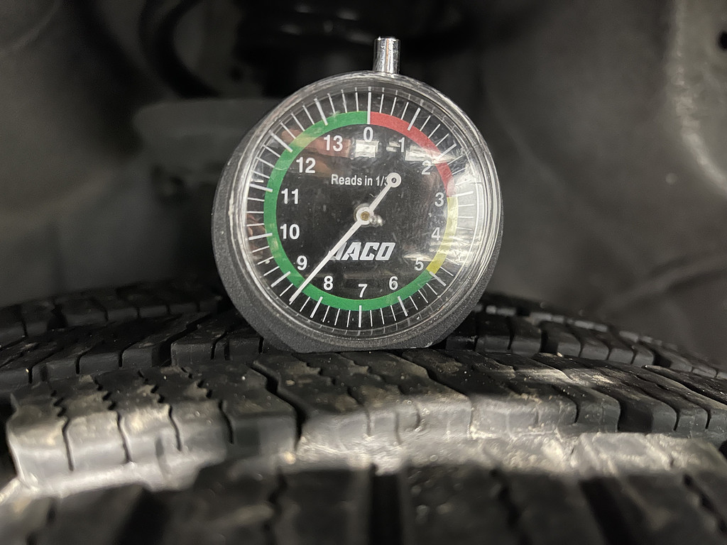 2018 Honda CR-V EX-L Located at Dave's GreenLight Auto Sales light-box-slides