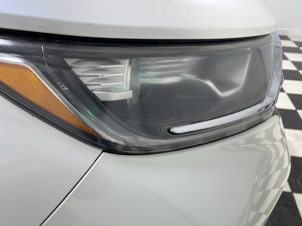2018 Honda CR-V EX-L Located at Dave's GreenLight Auto Sales light-box-slides