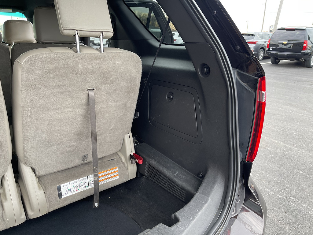 2014 Ford Explorer XLT Located at Dave's GreenLight Auto Sales slide-image