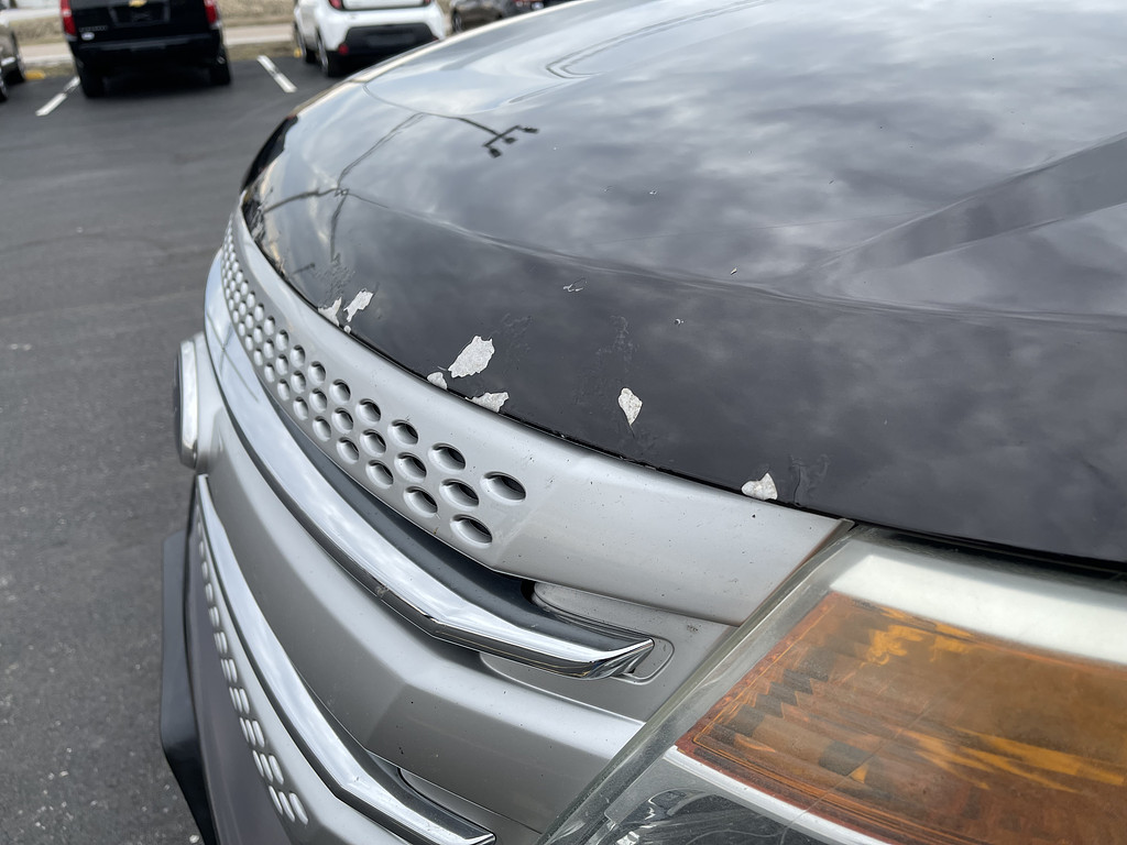 2014 Ford Explorer XLT Located at Dave's GreenLight Auto Sales slide-image