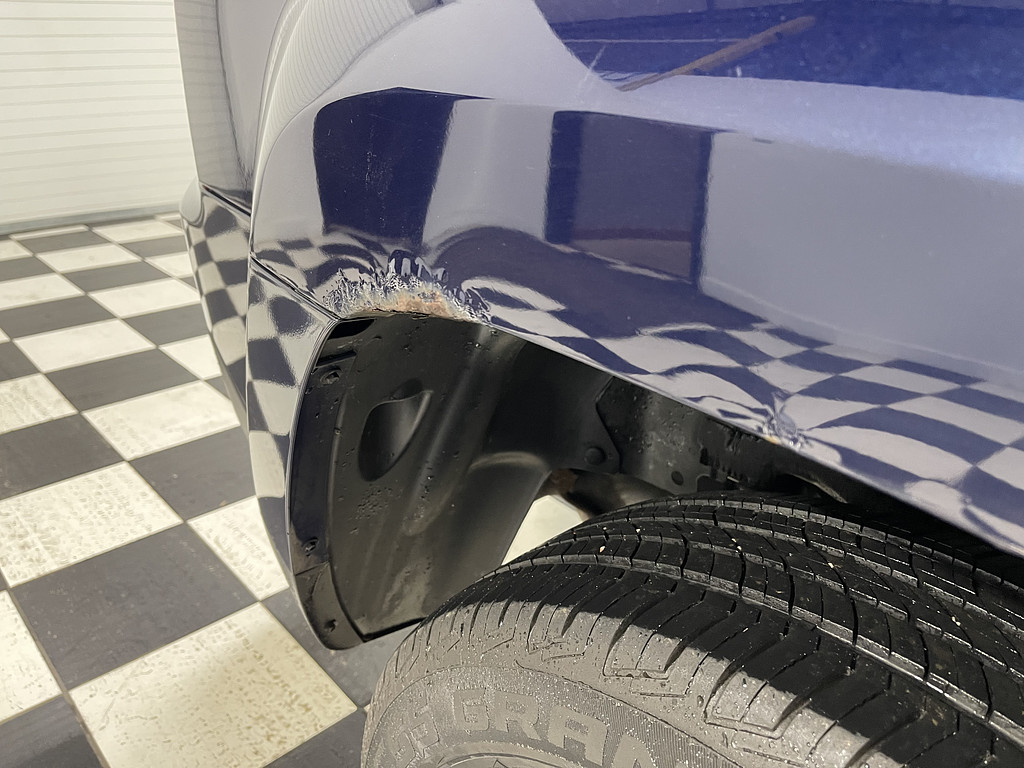 2016 Jeep PATRIOT LATITUDE Located at Dave's GreenLight Auto Sales slide-image