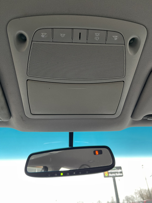 2014 Nissan Altima 25 25 S 2 Located at Dave's GreenLight Auto Sales slide-image