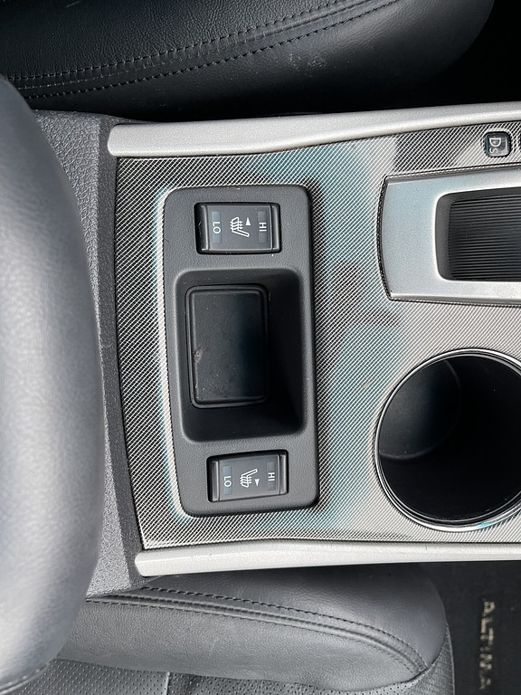 2014 Nissan Altima 25 25 S 2 Located at Dave's GreenLight Auto Sales slide-image