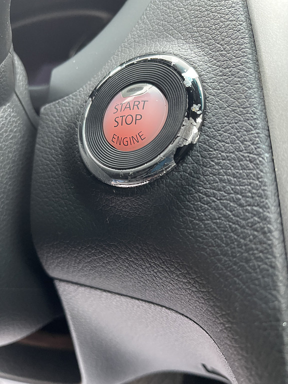 2014 Nissan Altima 25 25 S 2 Located at Dave's GreenLight Auto Sales light-box-slides