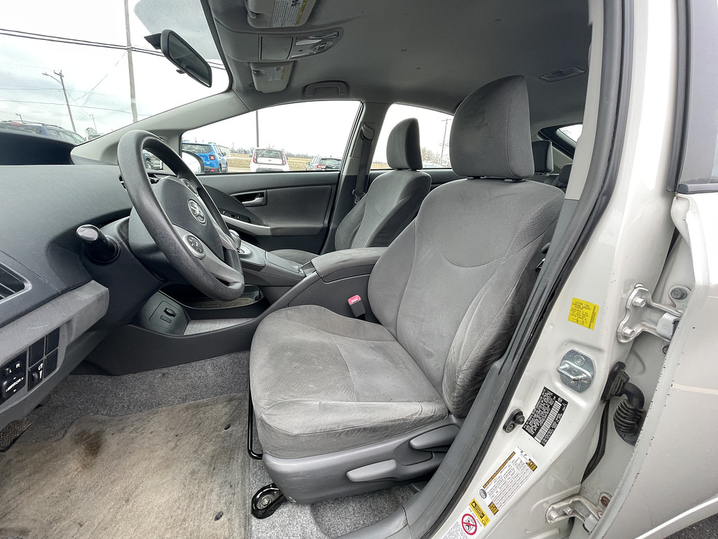 2010 Toyota Prius ONE TWO THRE Located at Dave's GreenLight Auto Sales light-box-slides