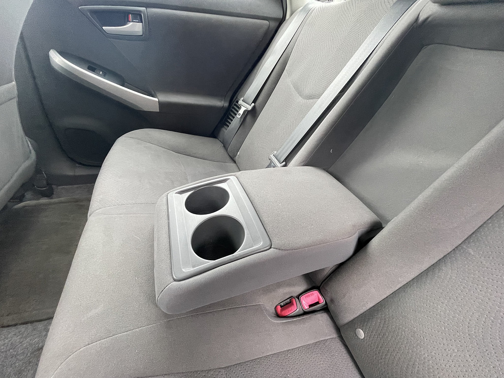 2010 Toyota Prius ONE TWO THRE Located at Dave's GreenLight Auto Sales light-box-slides