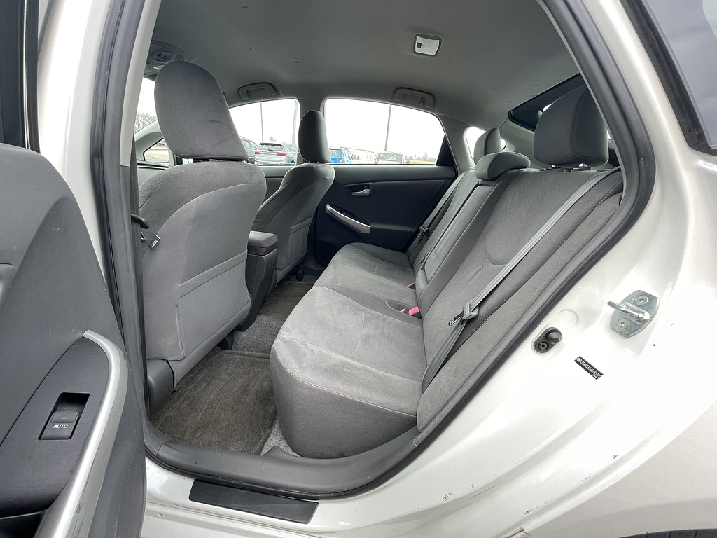 2010 Toyota Prius ONE TWO THRE Located at Dave's GreenLight Auto Sales light-box-slides