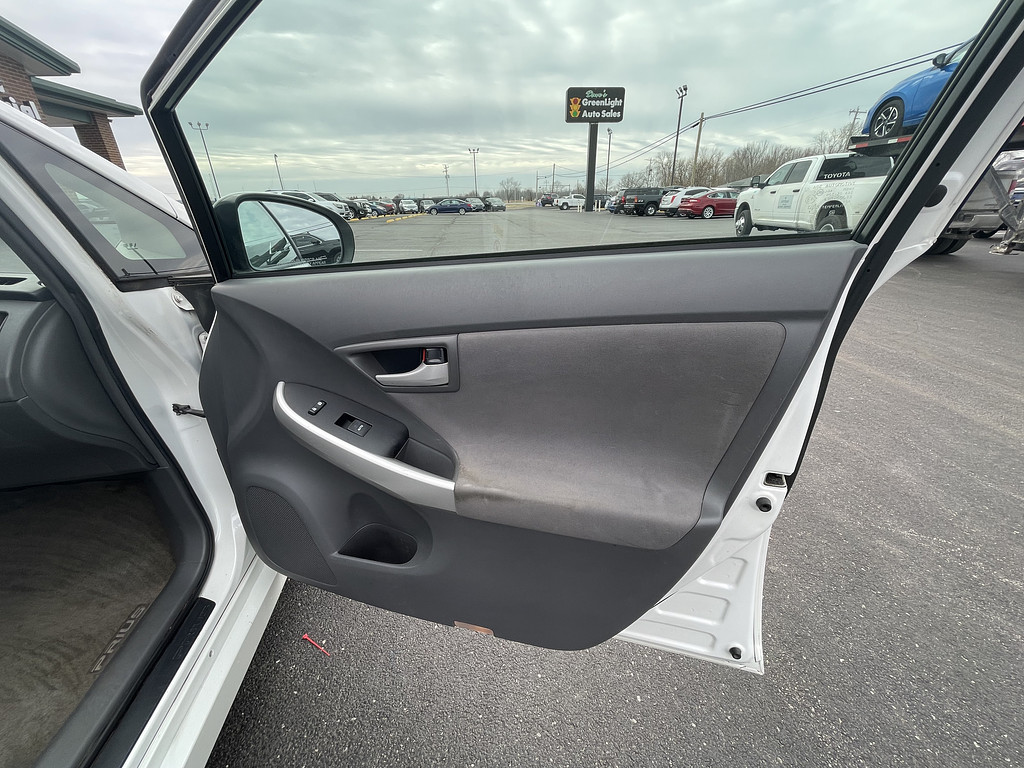 2010 Toyota Prius ONE TWO THRE Located at Dave's GreenLight Auto Sales light-box-slides