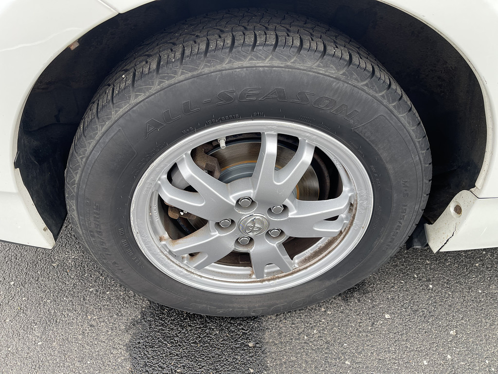 2010 Toyota Prius ONE TWO THRE Located at Dave's GreenLight Auto Sales light-box-slides