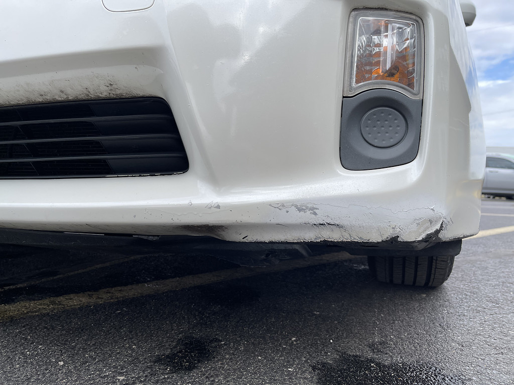 2010 Toyota Prius ONE TWO THRE Located at Dave's GreenLight Auto Sales slide-image