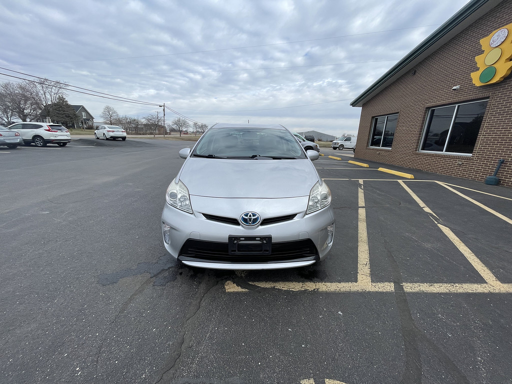 2015 Toyota Prius TWO THREE FO Located at Dave's GreenLight Auto Sales slide-image