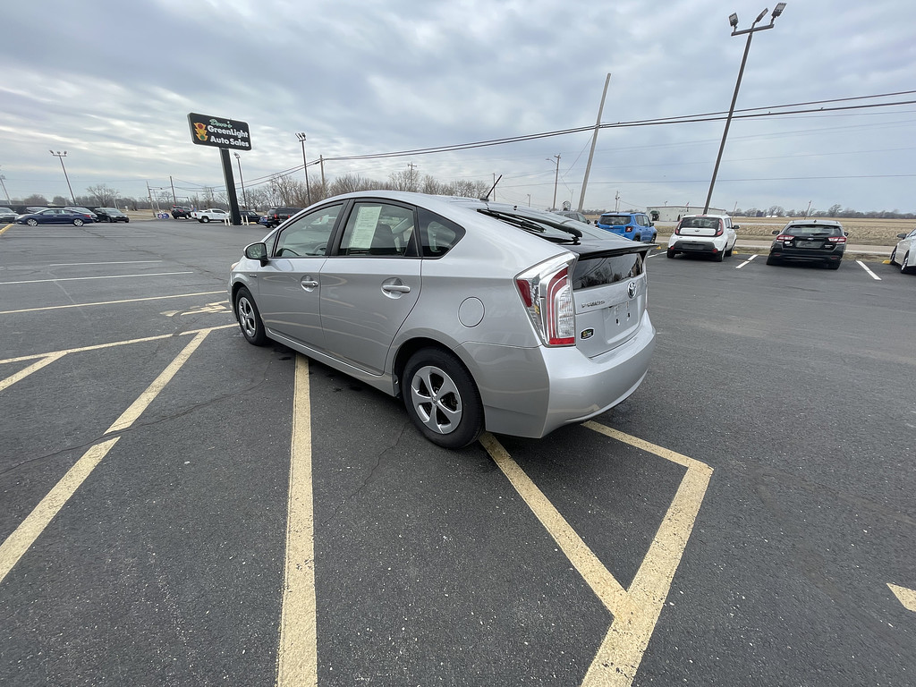 2015 Toyota Prius TWO THREE FO Located at Dave's GreenLight Auto Sales slide-image