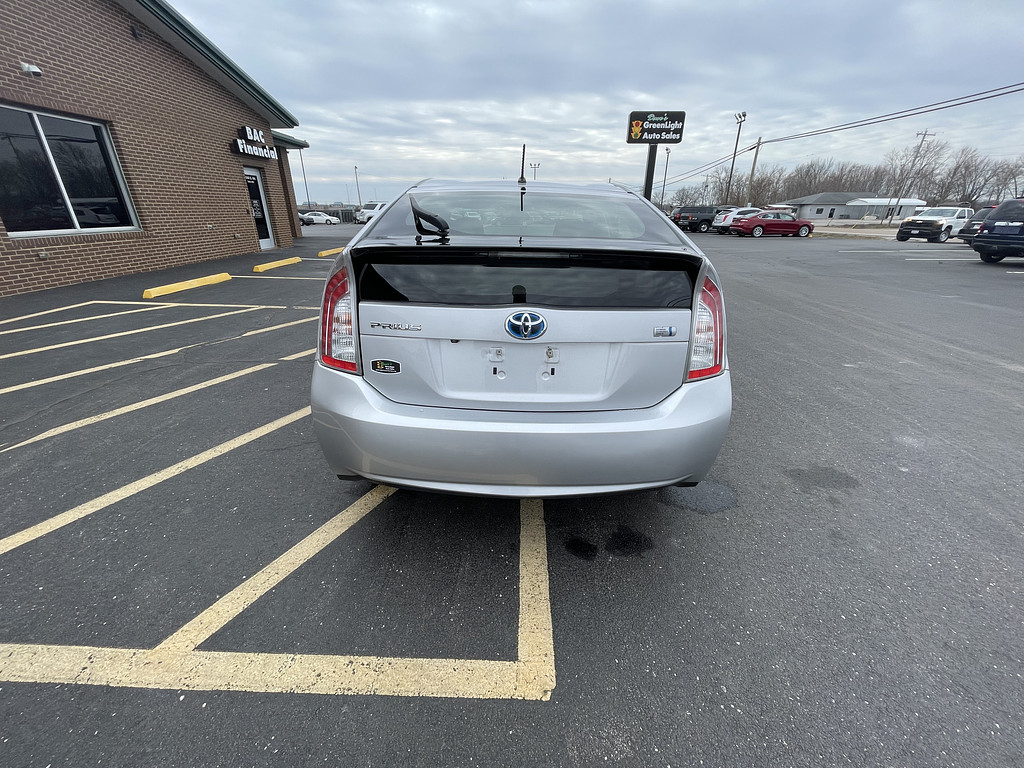 2015 Toyota Prius TWO THREE FO Located at Dave's GreenLight Auto Sales slide-image