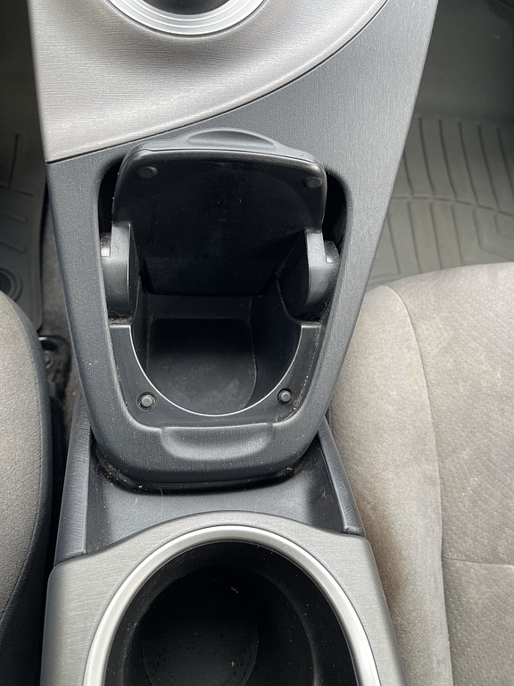 2015 Toyota Prius TWO THREE FO Located at Dave's GreenLight Auto Sales slide-image