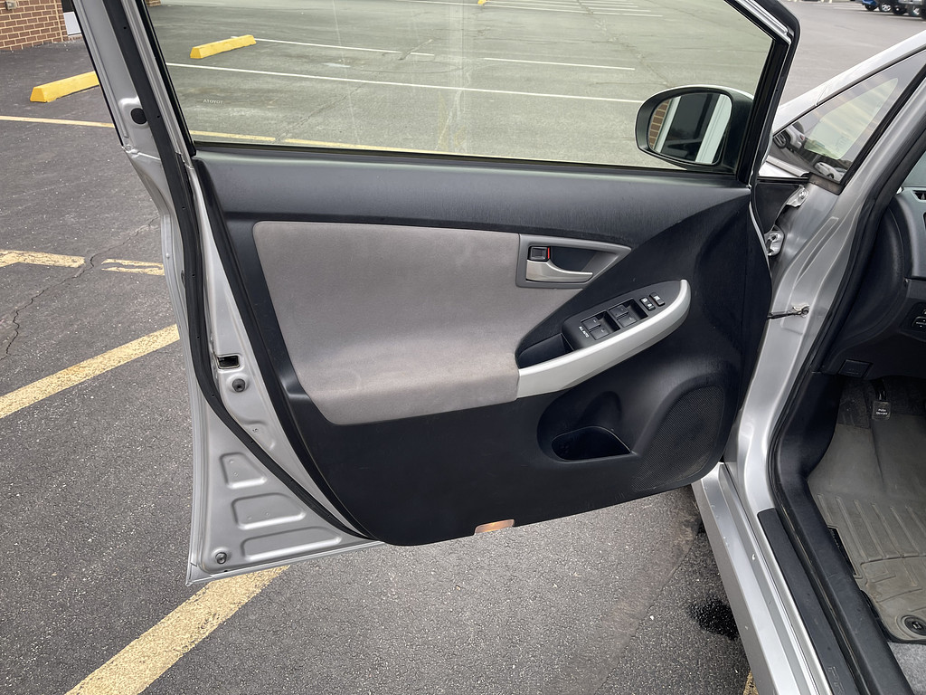 2015 Toyota Prius TWO THREE FO Located at Dave's GreenLight Auto Sales slide-image