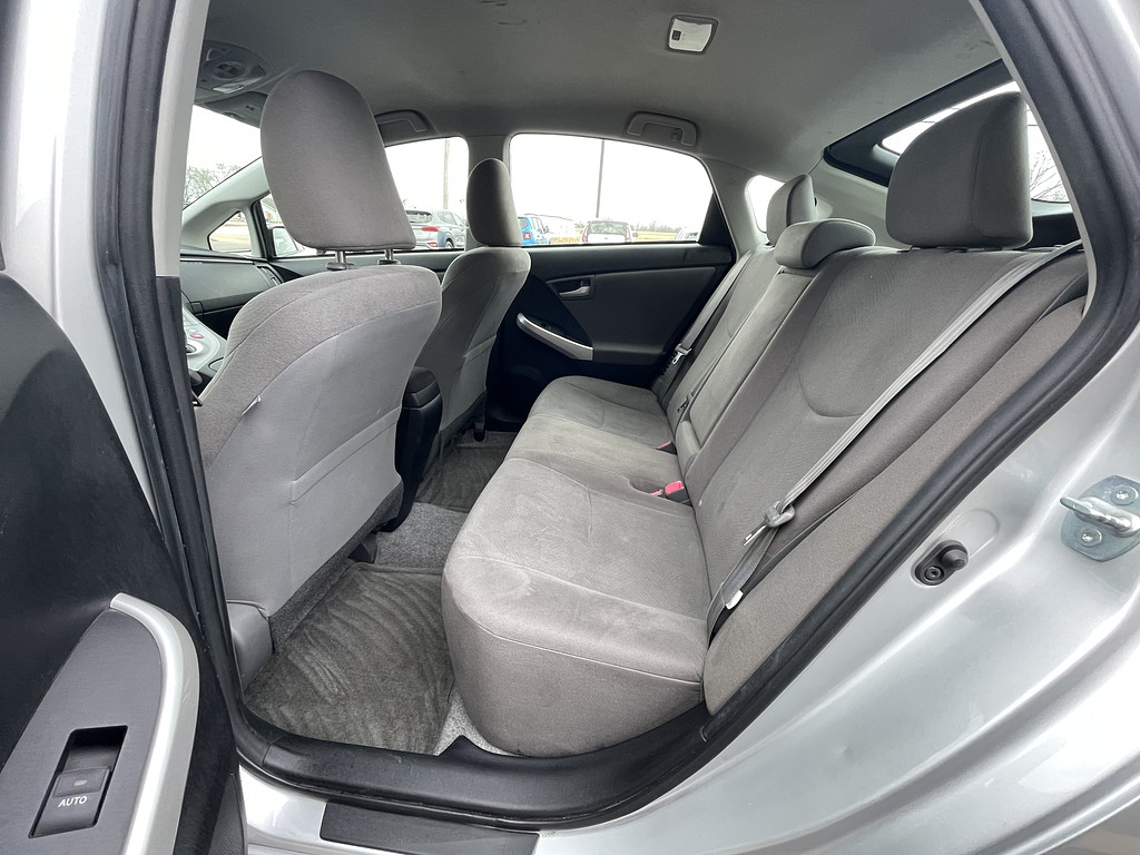 2015 Toyota Prius TWO THREE FO Located at Dave's GreenLight Auto Sales slide-image