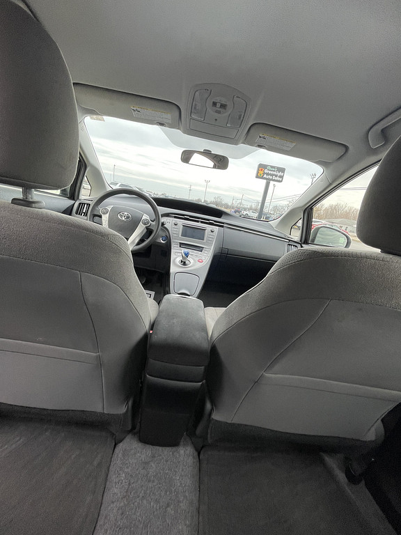 2015 Toyota Prius TWO THREE FO Located at Dave's GreenLight Auto Sales slide-image