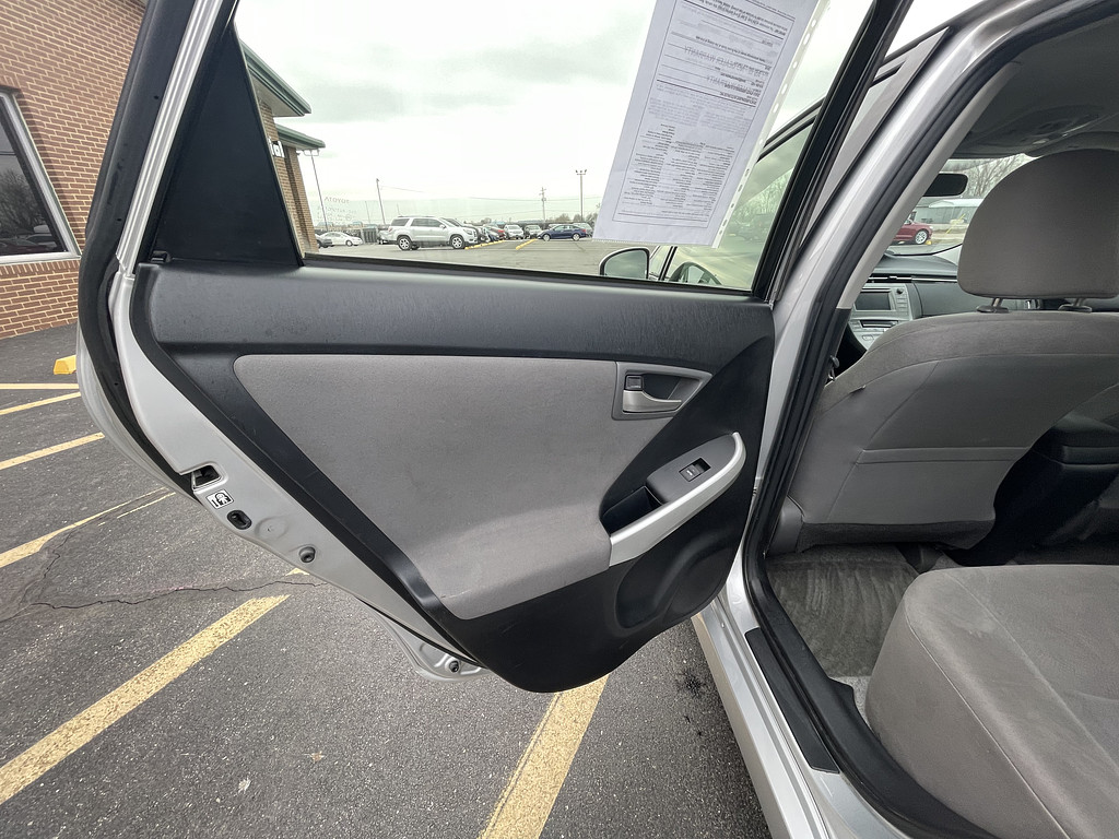 2015 Toyota Prius TWO THREE FO Located at Dave's GreenLight Auto Sales slide-image