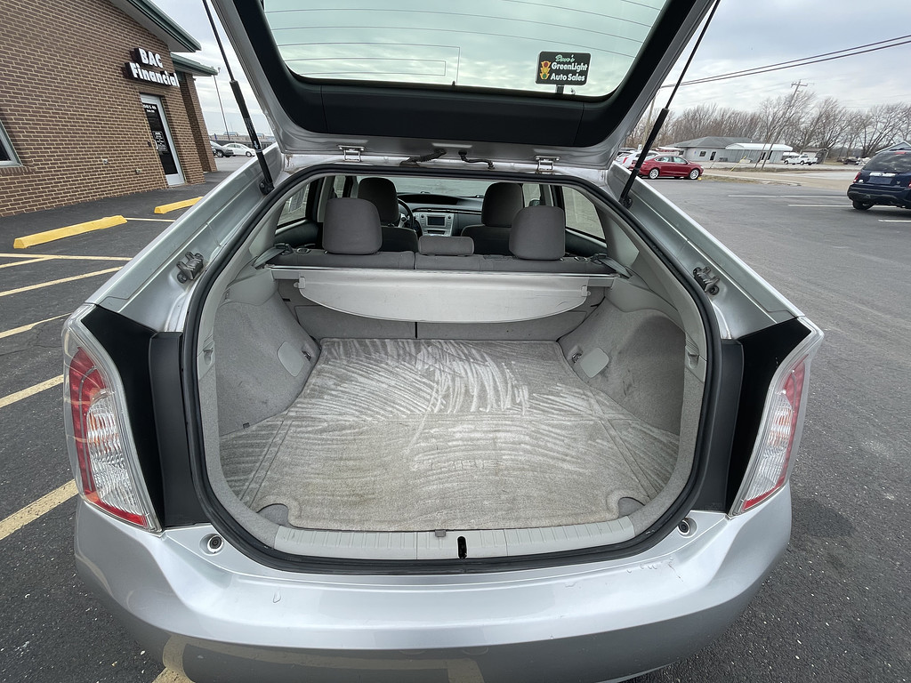 2015 Toyota Prius TWO THREE FO Located at Dave's GreenLight Auto Sales slide-image