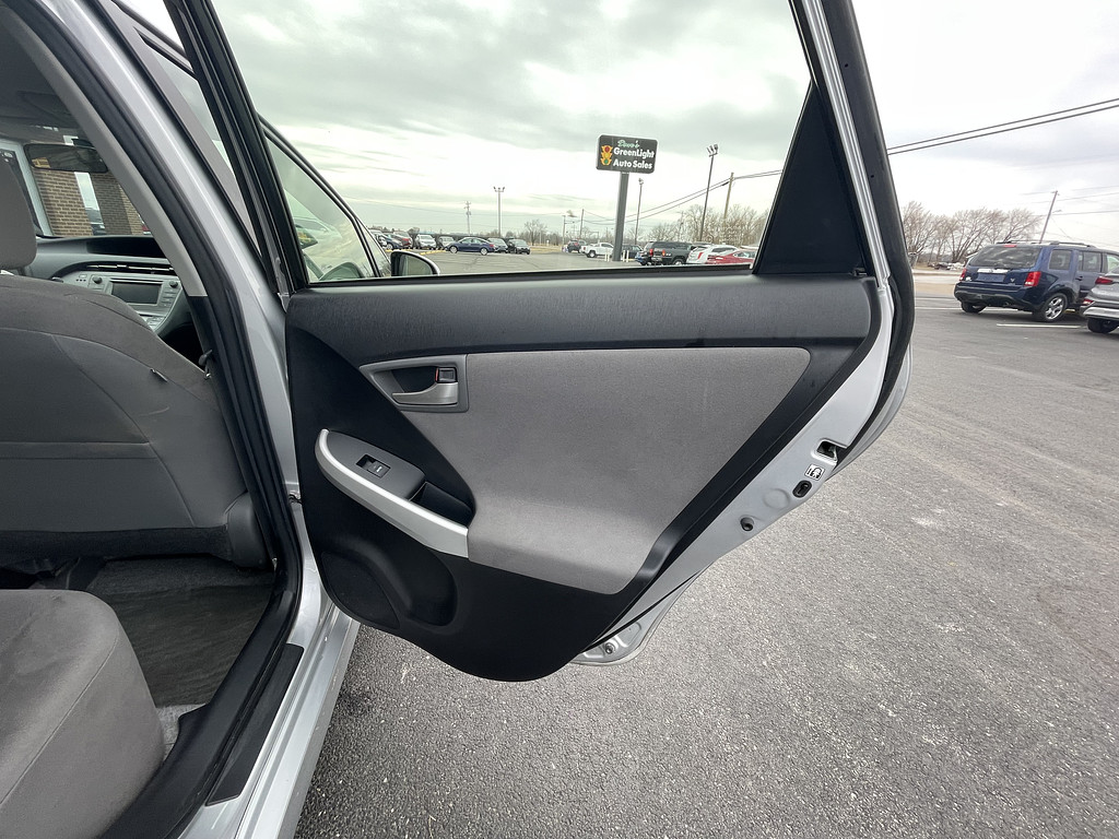 2015 Toyota Prius TWO THREE FO Located at Dave's GreenLight Auto Sales slide-image