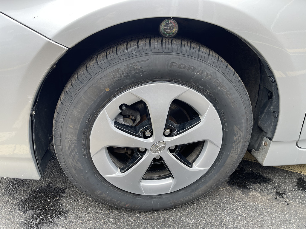 2015 Toyota Prius TWO THREE FO Located at Dave's GreenLight Auto Sales slide-image