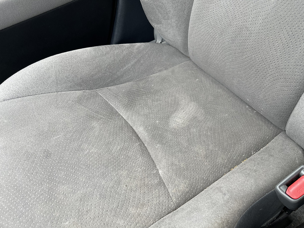 2015 Toyota Prius TWO THREE FO Located at Dave's GreenLight Auto Sales slide-image