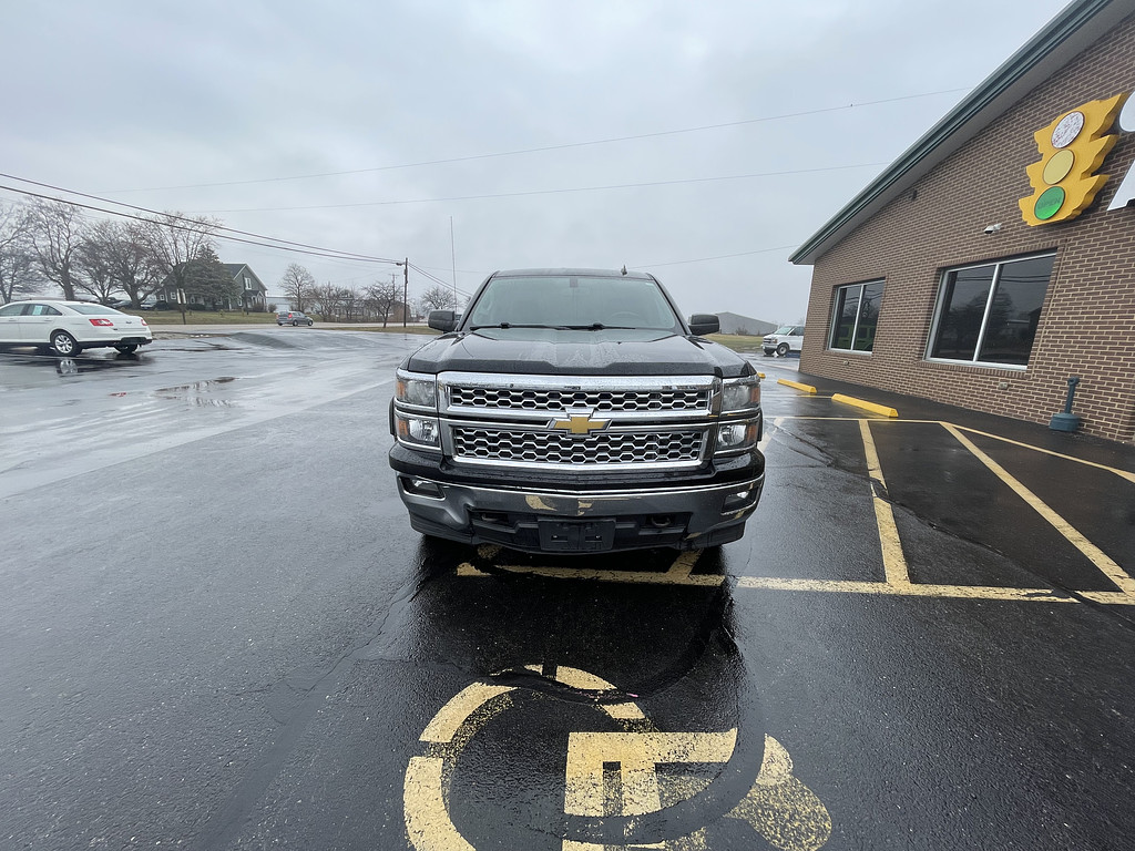 2014 Chevrolet Silverado LT Located at Dave's GreenLight Auto Sales light-box-slides