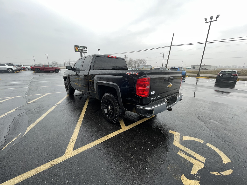 2014 Chevrolet Silverado LT Located at Dave's GreenLight Auto Sales slide-image