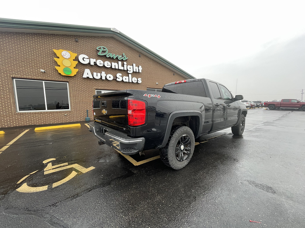 2014 Chevrolet Silverado LT Located at Dave's GreenLight Auto Sales light-box-slides
