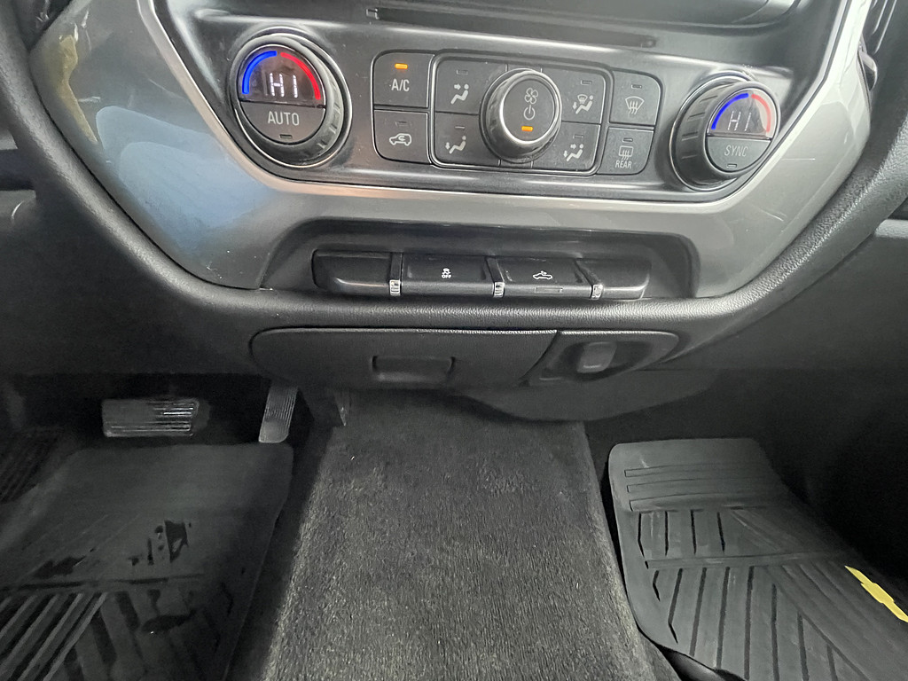 2014 Chevrolet Silverado LT Located at Dave's GreenLight Auto Sales slide-image