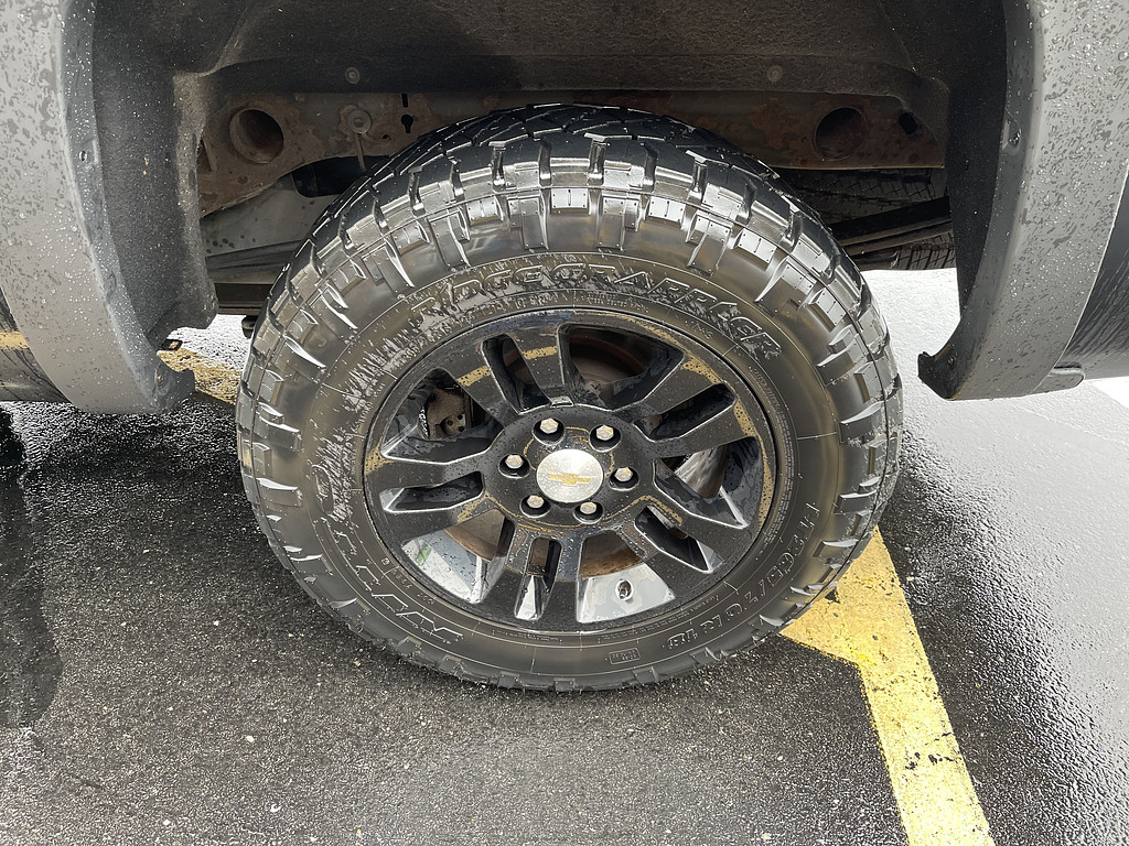 2014 Chevrolet Silverado LT Located at Dave's GreenLight Auto Sales light-box-slides