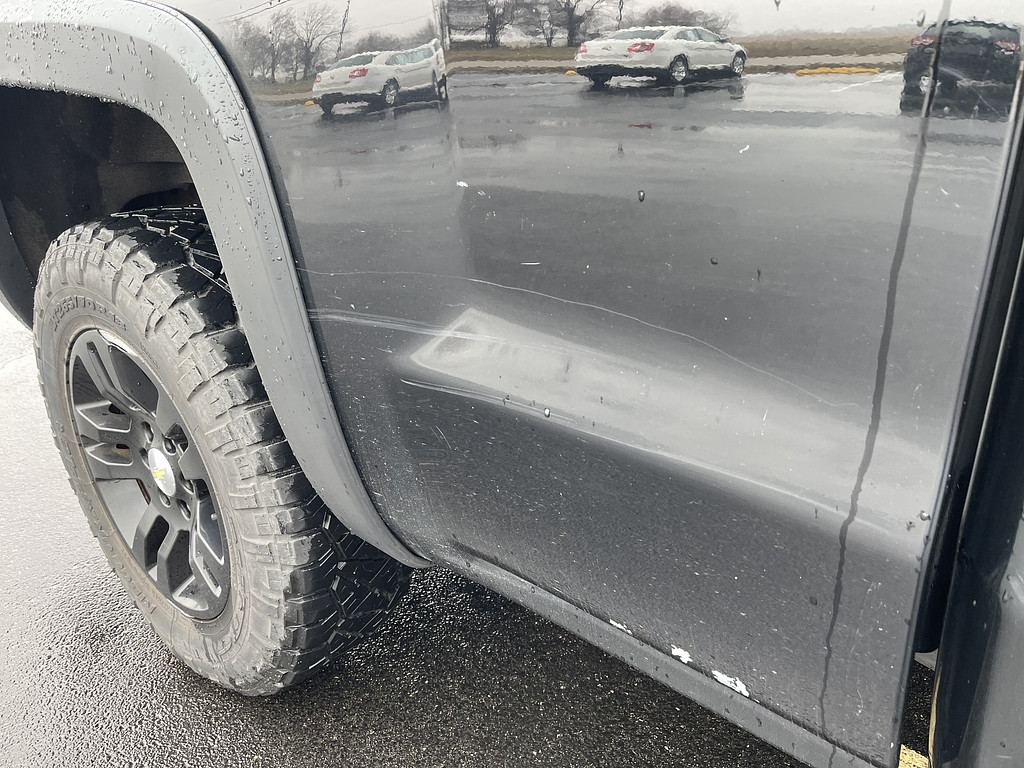 2014 Chevrolet Silverado LT Located at Dave's GreenLight Auto Sales slide-image